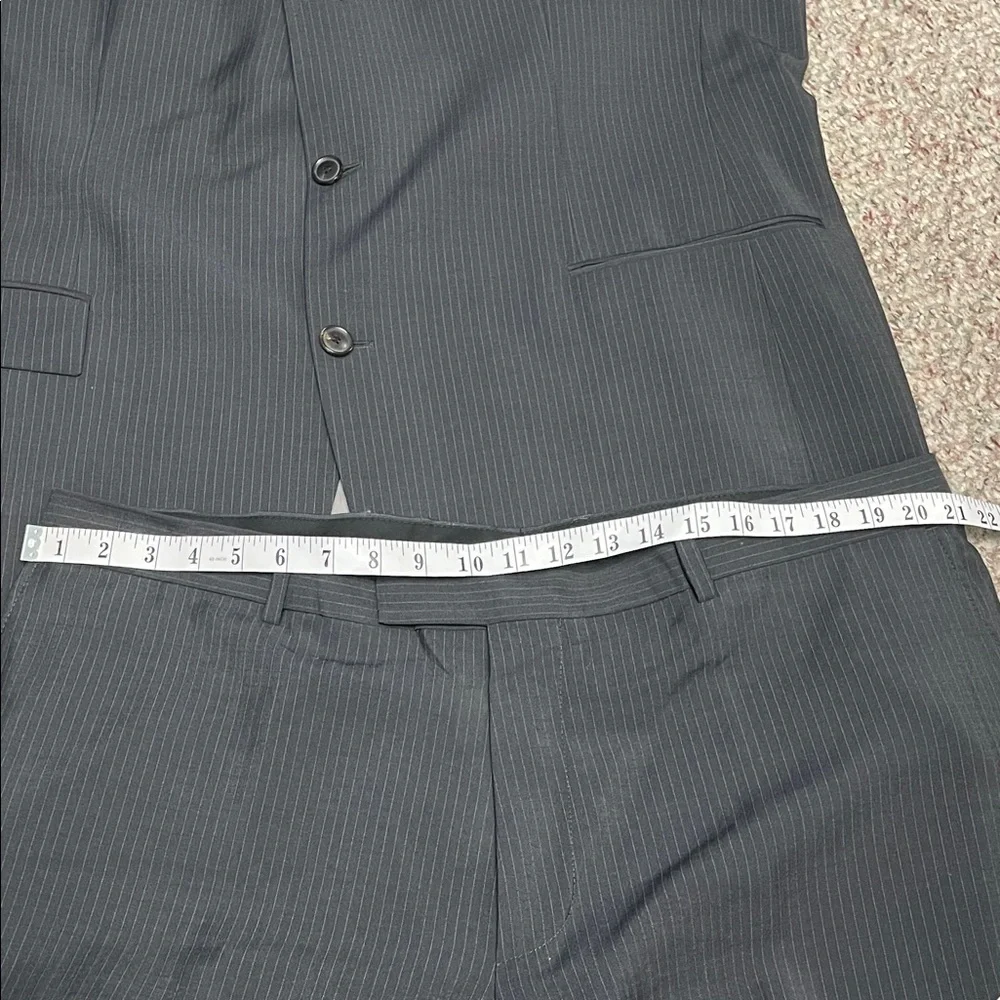 Hugo boss mohair wool Gray Pinstripe Suit Jacket & Trousers - Picture 9 of 12